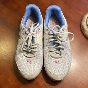 Puma 10CELL 1.0 Women’s Size 7.5 Running Shoes. Great Condition.